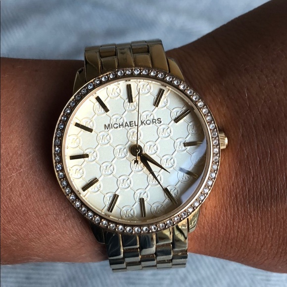 Michael Kors Gold watch - Picture 1 of 6